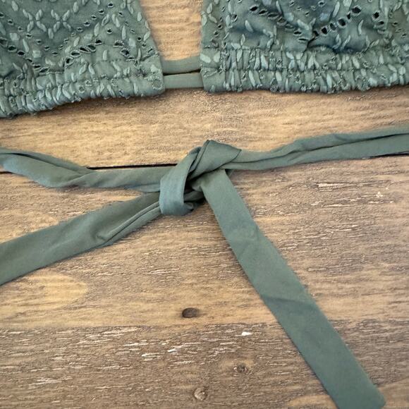 La Blanca NWT Size 10 Saltwater Sands Crocheted Olive Green Triangle Bikini Top - Picture 10 of 11